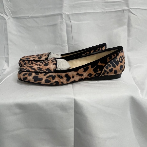 Bandolino Leopard Print Flats - Picture 2 of 6
